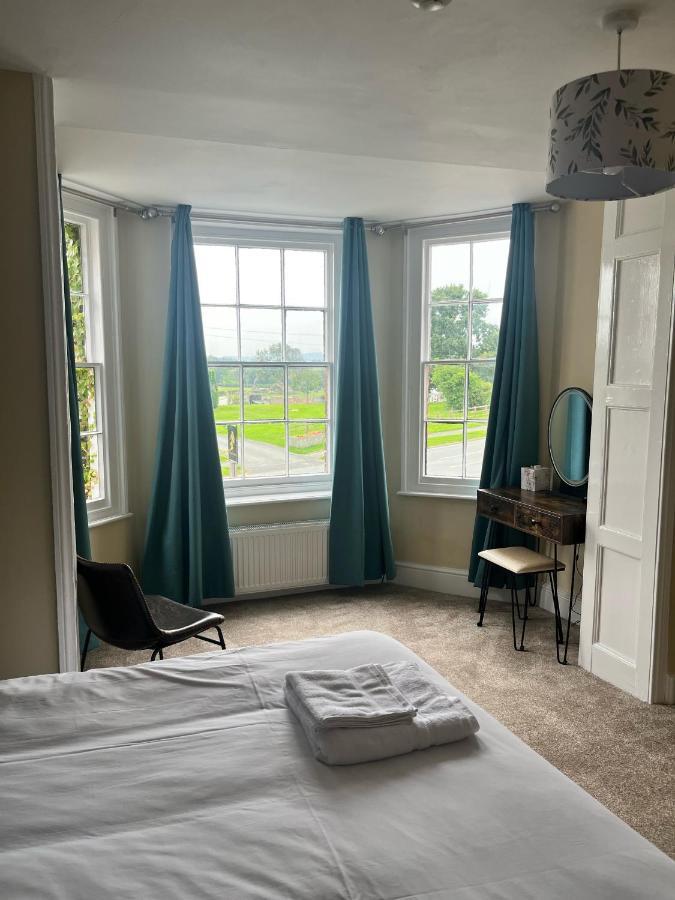 The Lion Hotel Llansantffraid-ym-Mechain Zewnętrze zdjęcie